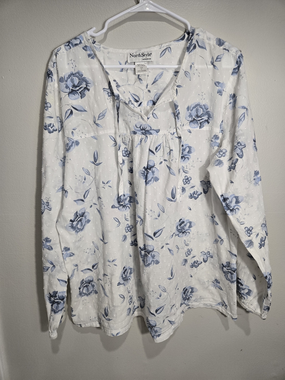 NorthStyle Women’s White/Blue Floral V-Neck Long Sleeve 100% Cotton Blouse XL
